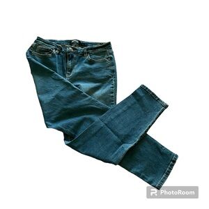 Buffalo David Bitton Pursuit Mid-rise Skinny jeans - Size 6/28 - EUC